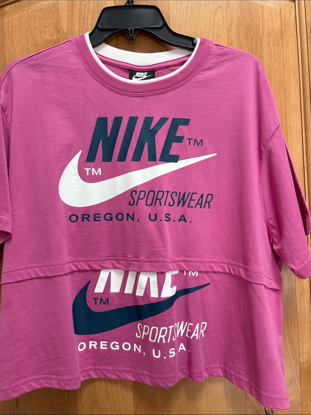 Nike Magenta Short-Sleeve Graphic Crop Tee